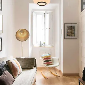 Apartment Charming With Terrace St Amaro, Lisbon