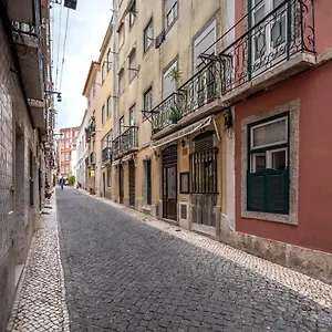 Apartamento Cozy One Bedroom In Historic Location - Carmo, Lisboa