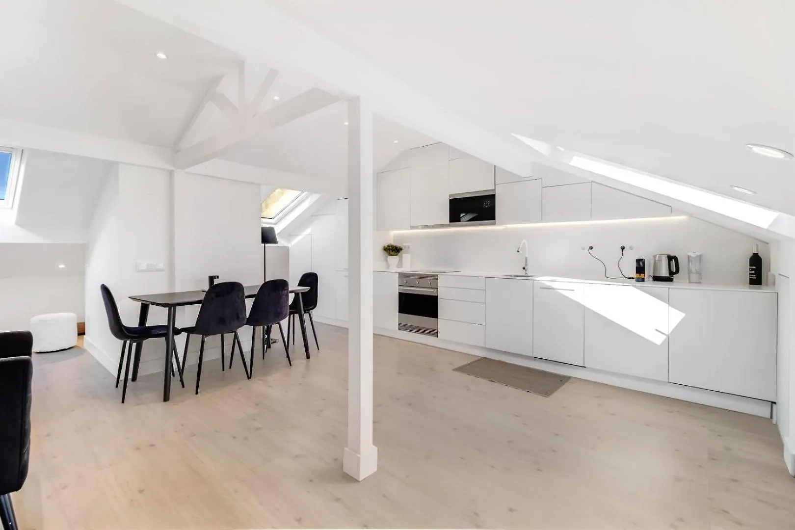2Br Renovated Duplex - Ac - Lx Factory Apartment Lisbon