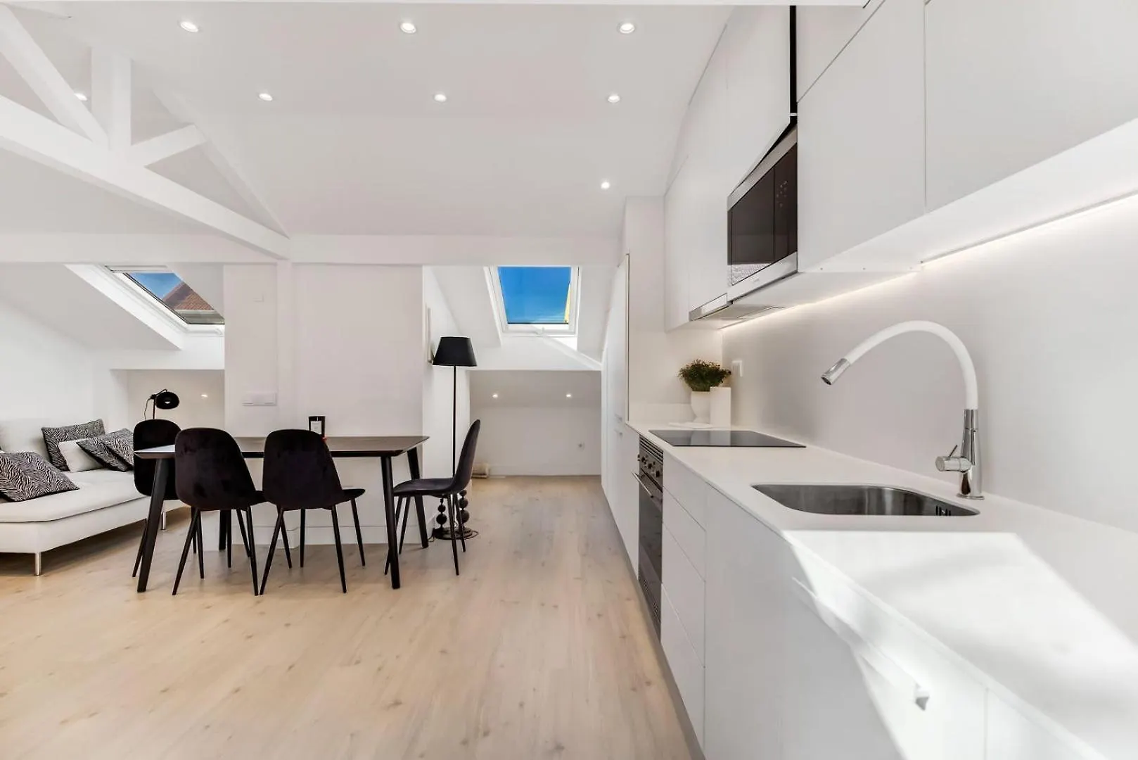 2Br Renovated Duplex - Ac - Lx Factory Apartment Lisbon